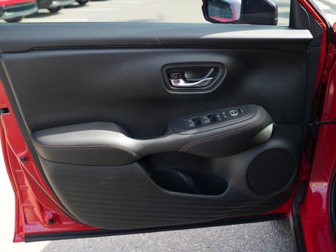 Used 2025 Honda HR-V Sport image 13