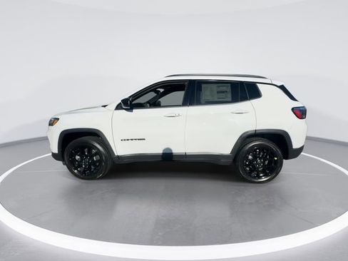 New 2026 Jeep Compass Latitude image 5