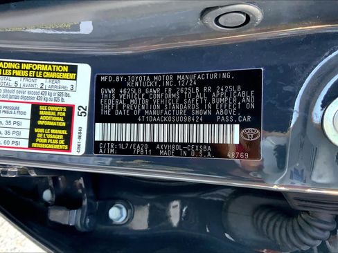 Used 2025 Toyota Camry SE FWD image 34