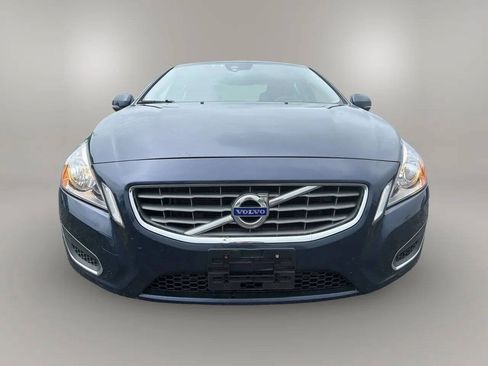 Used 2012 Volvo S60 T5 FWD image 2