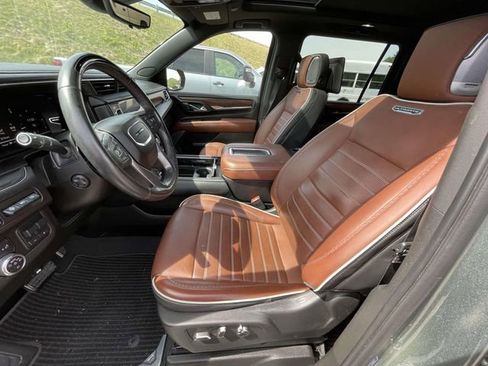 Used 2023 GMC Yukon XL Denali Ultimate AWD/4WD image 18