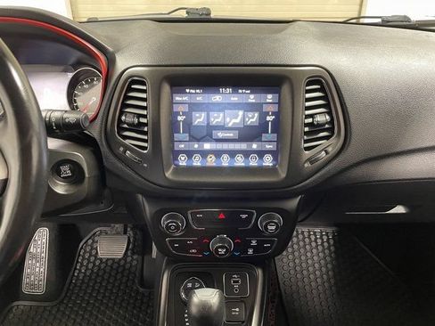 Used 2020 Jeep Compass Trailhawk w/ Cold Weather Group AWD/4WD image 16