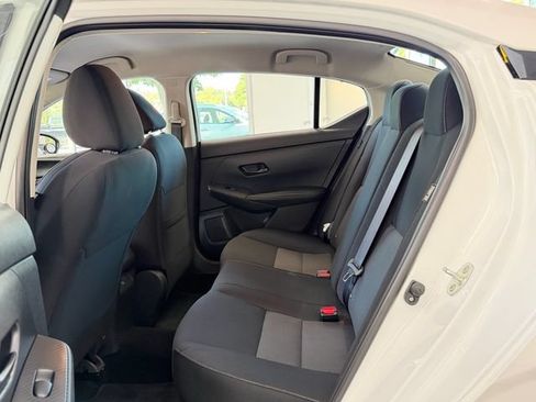 Used 2024 Nissan Sentra SV FWD image 9
