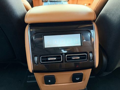 Used 2022 Lincoln Aviator Black Label w/ Class IV Trailer Tow Package AWD/4WD image 17