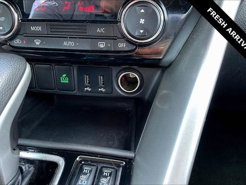 Used 2020 Mitsubishi Eclipse Cross LE image 15