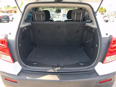 Used 2015 Chevrolet Trax LS FWD image 28