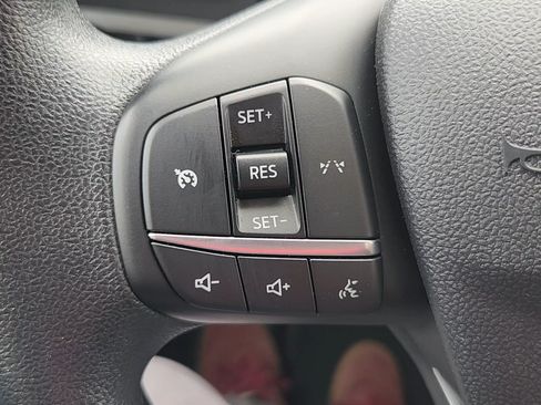 Used 2025 Ford Escape Active AWD/4WD image 12