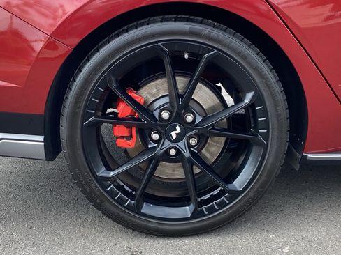 Certified 2024 Hyundai Elantra N FWD image 9