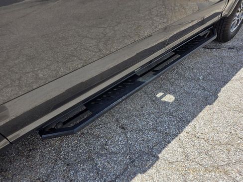 Used 2020 Ford F150 Lariat image 46