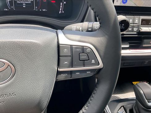 Used 2026 Toyota Grand Highlander FWD image 24