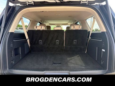 Used 2022 Ford Expedition Max Limited AWD/4WD image 9