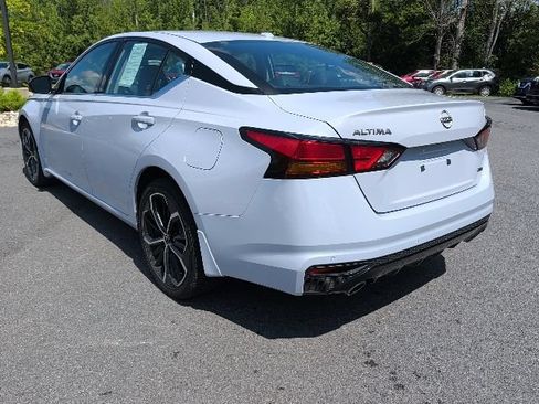 Used 2025 Nissan Altima 2.5 SR AWD/4WD image 6