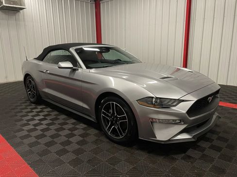 Used 2021 Ford Mustang Premium image 9