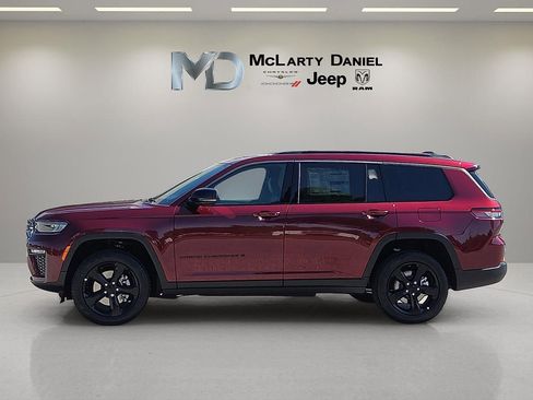New 2026 Jeep Grand Cherokee L Limited w/ Limited Altitude Package AWD/4WD image 3