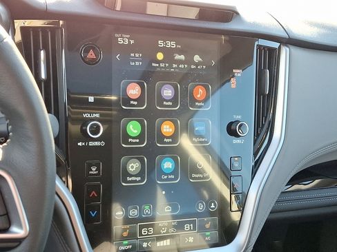 Certified 2025 Subaru Outback Limited image 27