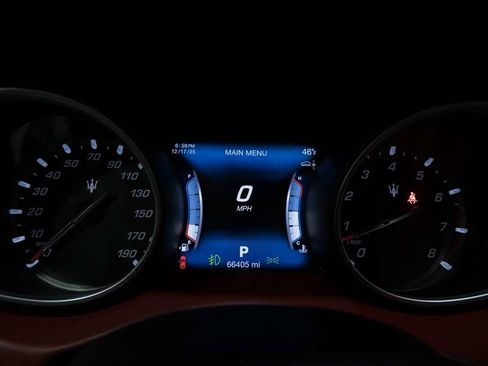 Used 2017 Maserati Levante S image 42