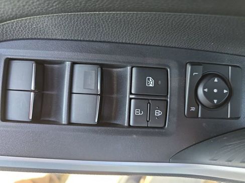 Used 2025 Toyota RAV4 XSE image 28