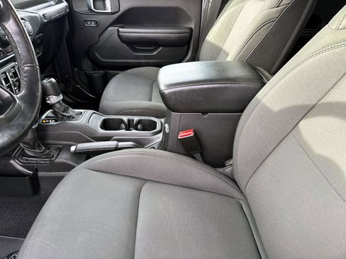 Used 2021 Jeep Wrangler Unlimited Sport image 14