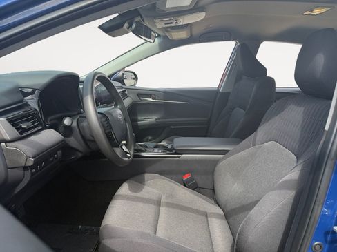 Certified 2025 Toyota Camry LE image 9