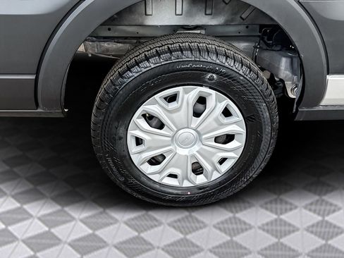 Used 2023 Ford E-Transit Low Roof image 33