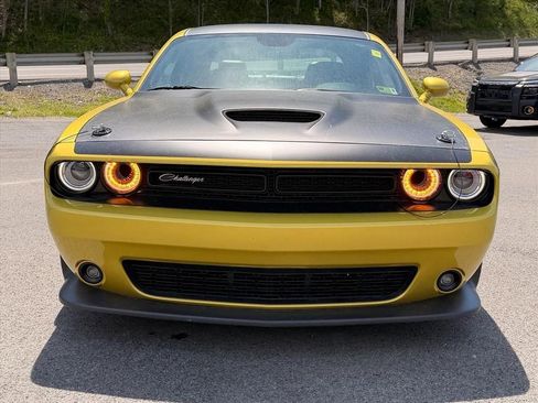Used 2021 Dodge Challenger R/T Scat Pack w/ T/A Package RWD image 18