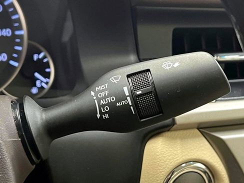 Used 2017 Lexus ES 350 w/ Navigation System Package image 25