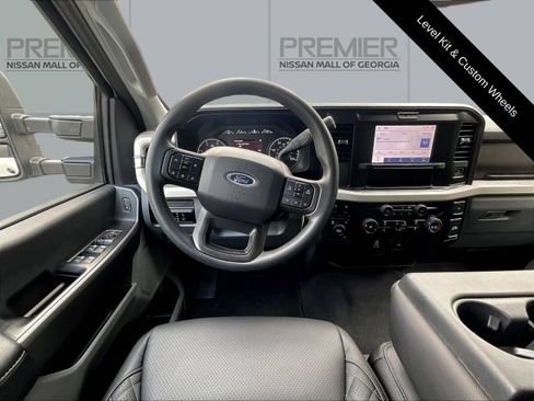 Used 2026 Ford F250 XLT AWD/4WD image 11