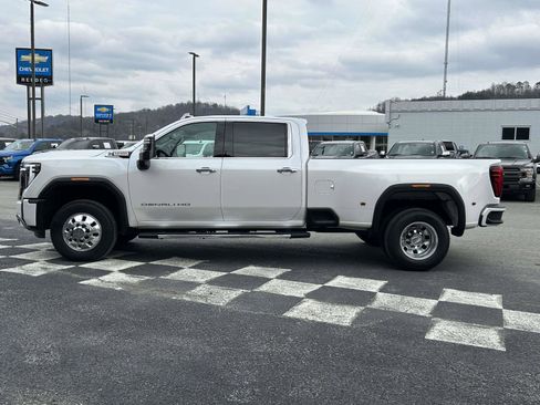 Used 2024 GMC Sierra 3500 Denali w/ Denali Reserve Package image 6