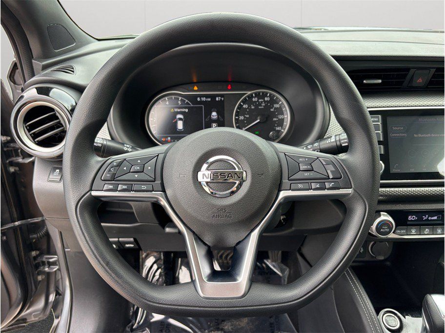 Used 2019 Nissan Kicks SV FWD image 20