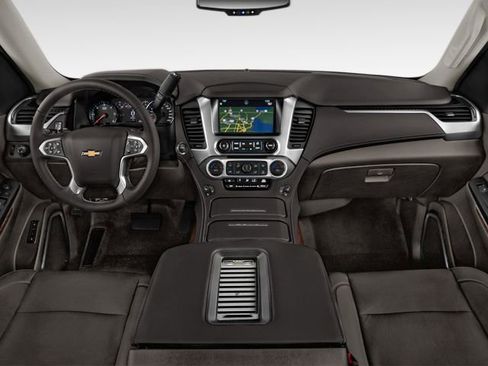 Used 2023 Chevrolet Tahoe Premier w/ Advanced Technology Package AWD/4WD image 3