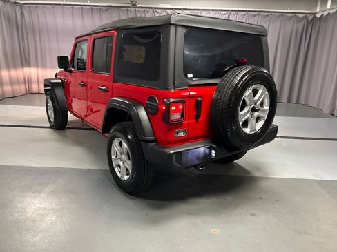 Used 2022 Jeep Wrangler Unlimited Sport image 5