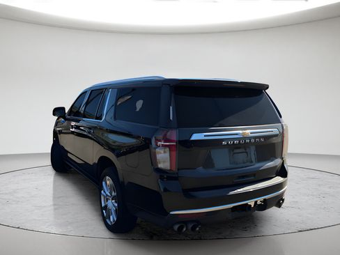 Used 2021 Chevrolet Suburban High Country AWD/4WD image 7