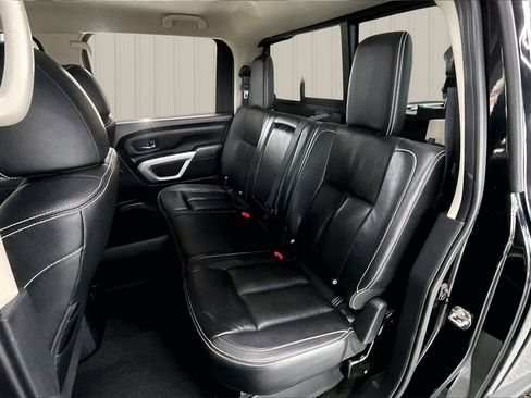 Used 2018 Nissan Titan PRO-4X image 22