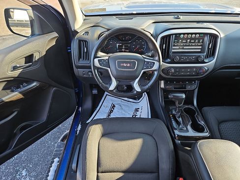 Used 2018 GMC Canyon SLE w/ SLE Convenience Package image 11