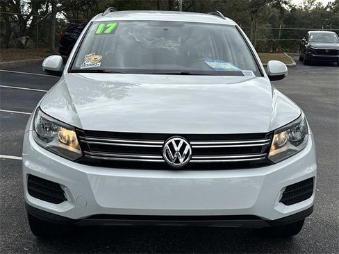 Used 2017 Volkswagen Tiguan Limited w/ Premium Package image 8