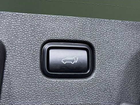 Used 2025 Kia Sportage X-Line w/ Premium Package image 30