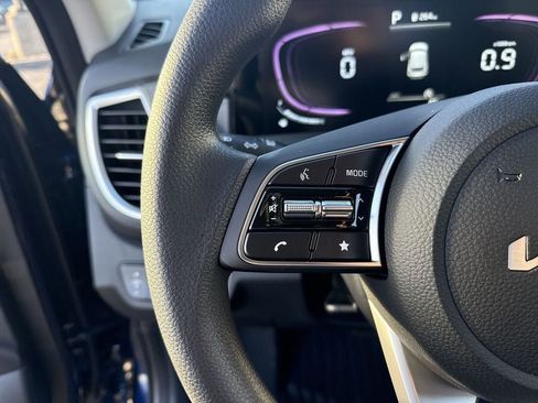 New 2026 Kia Seltos LX image 16