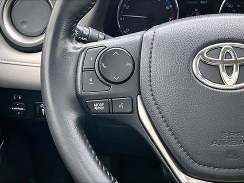 Used 2018 Toyota RAV4 Limited image 23