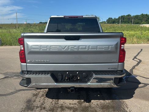Used 2024 Chevrolet Silverado 1500 LT AWD/4WD image 4