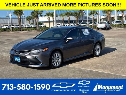 Used 2021 Toyota Camry LE FWD image 1
