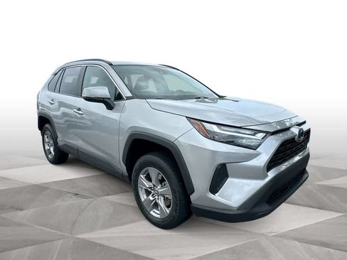 Used 2023 Toyota RAV4 LE AWD/4WD image 2