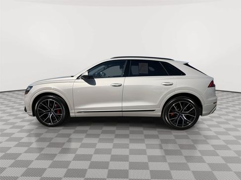 Used 2023 Audi Q8 Prestige w/ Prestige Package AWD/4WD image 2