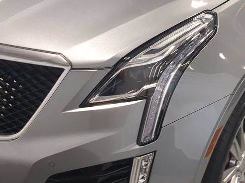 Used 2024 Cadillac XT5 Sportv AWD/4WD image 11
