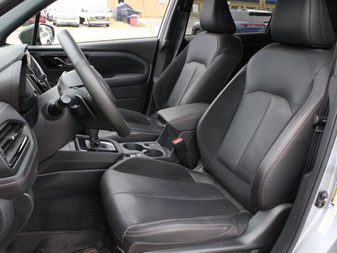 Used 2025 Subaru Forester Touring AWD/4WD image 16