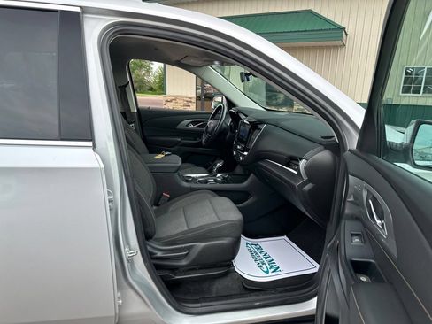 Used 2021 Chevrolet Traverse LT AWD/4WD image 29