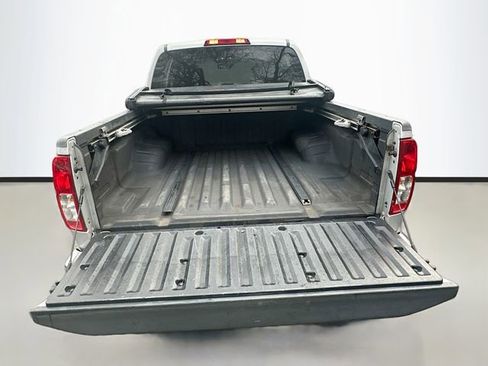 Used 2013 Nissan Frontier SV w/ SV Value Truck Pkg image 25