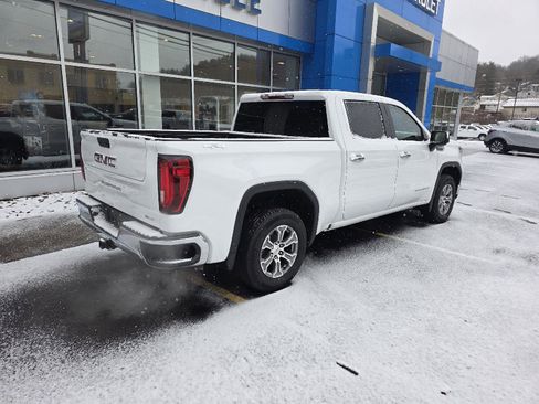 Used 2024 GMC Sierra 1500 SLT image 9