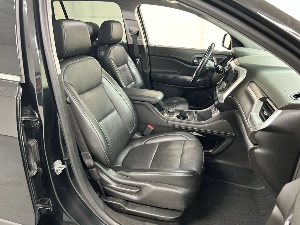 Used 2021 GMC Acadia SLT w/ LPO, Floor Liner Package AWD/4WD image 25