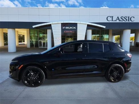 Used 2024 Chevrolet Equinox EV RS image 2