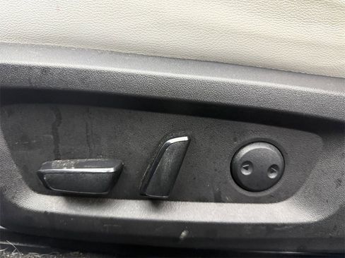 Used 2022 Mitsubishi Outlander SEL image 13